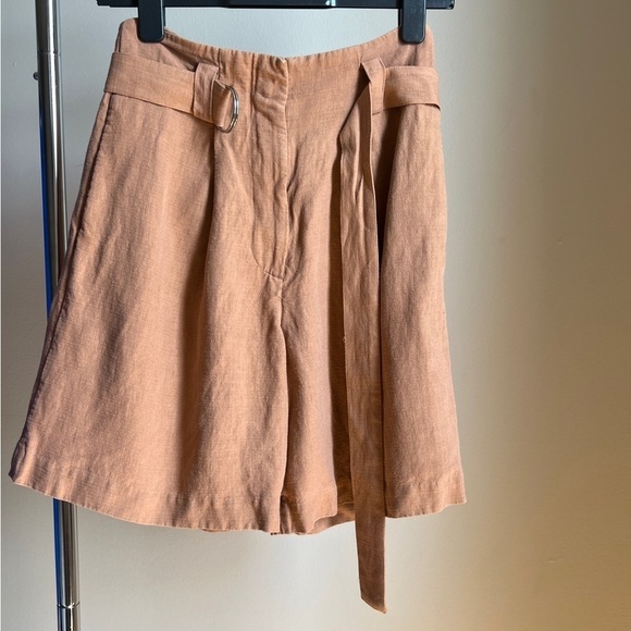 & Other Stories Pants - & other stories Shorts in Size 4
